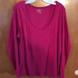 Old navy magenta long sleeve tshirt